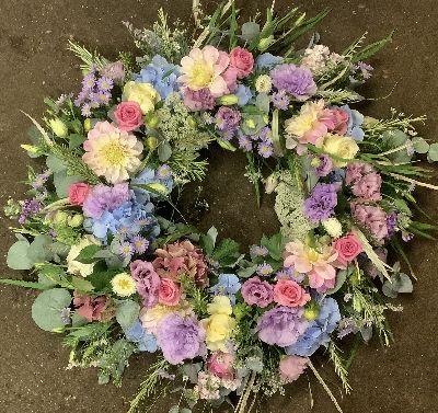 Soft and pretty gardeny wreath