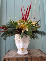 Golden Christmas Kisses